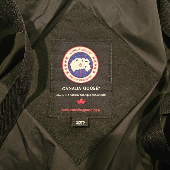 Canada Goose Shelburne Parka Black XS MINT Condition - Picture 3 of 10